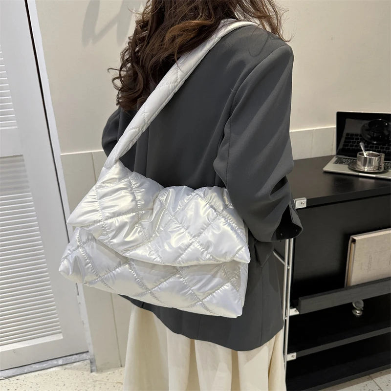 Bolsa Space Cotton — Estilo Sofisticado e Conforto para o Inverno