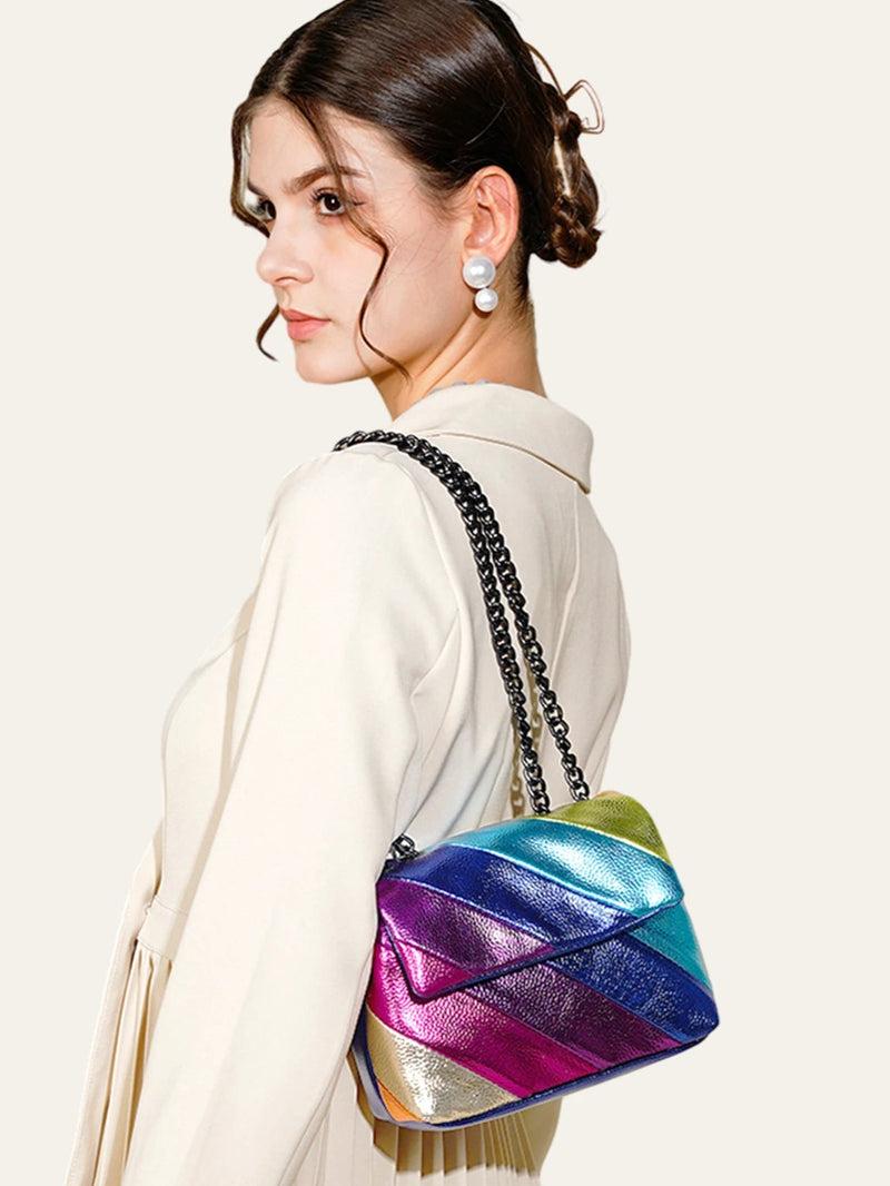 Bolsa Colorida dopamine – Estilo Funky com Corrente Metálica e Design Único!
