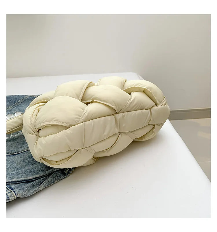 Bolsa Puff Space: Leveza, Estilo e Muito Espaço para o Seu Dia