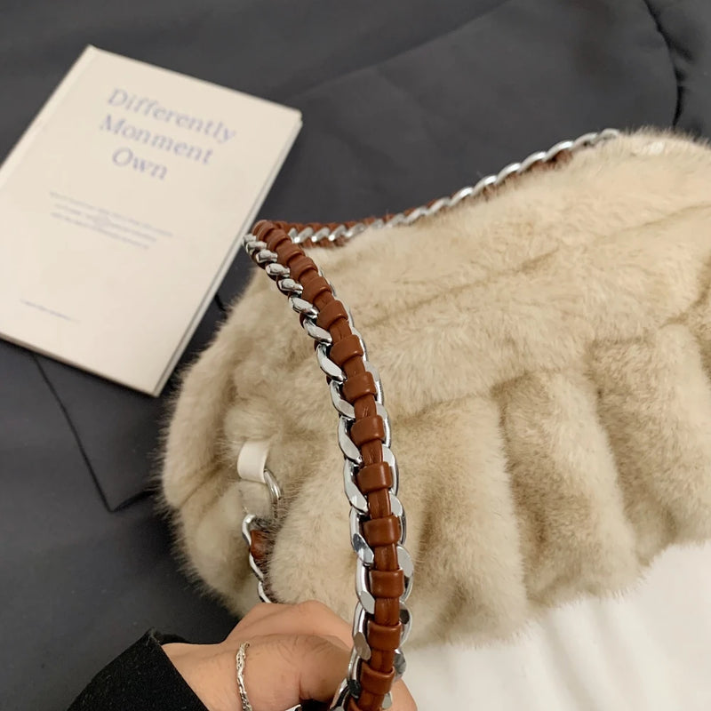Bolsa Pelúcia MOODS – Designer, Quentinha e Estilosa para o Inverno