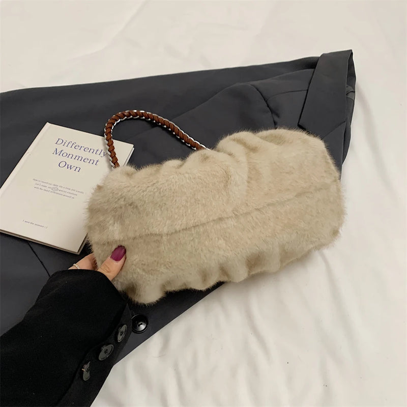 Bolsa Pelúcia MOODS – Designer, Quentinha e Estilosa para o Inverno