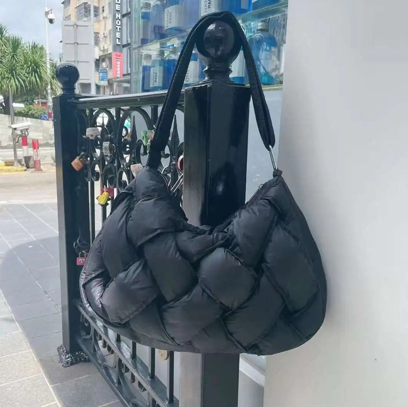 Bolsa Puff Space: Leveza, Estilo e Muito Espaço para o Seu Dia